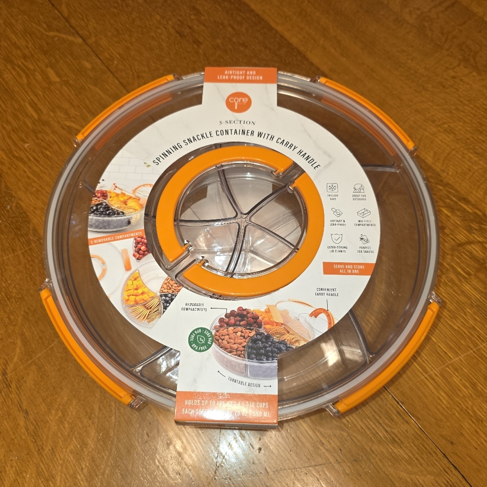 BRAND NEW 5 Section Spinning Snackle Container with Handle by Core Kitchen
